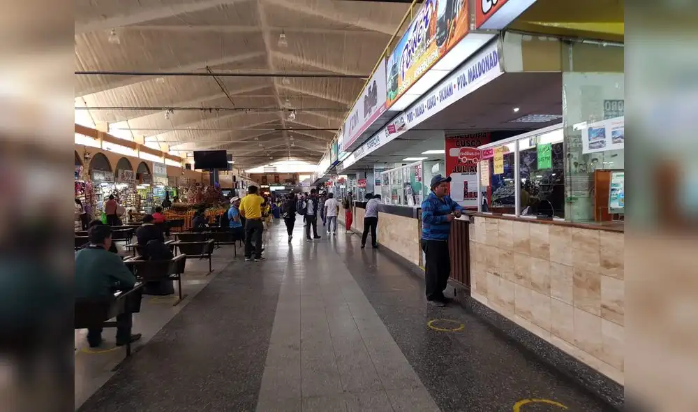 Suspenden viajes a Lima por bloqueo de vías. Foto: Wilder Pari / URPI-LR Suspenden viajes a Lima por bloqueo de vías. Foto: Wilder Pari / URPI-LR