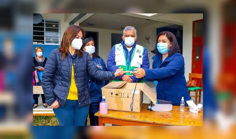 En la primera etapa se ha distribuido 699 pulsioxímetros a los establecimientos de salud de la provincia. Foto Prensa GORE.