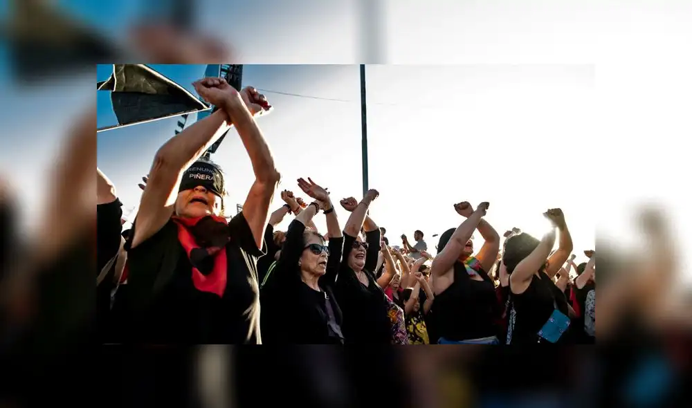 “El violador eres tú”: la historia detrás de la popular canción feminista de “LasTesis” “El violador eres tú”: la historia detrás de la popular canción feminista de “LasTesis”