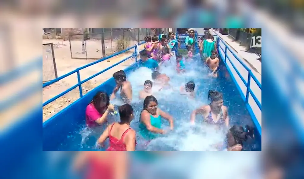 Desliza a la izquierda para ver esta piscina móvil que ha sorprendido a todos en Facebook. Foto: Captura.