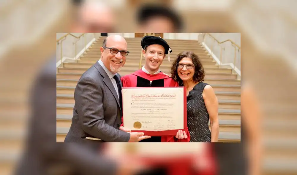 Facebook: Mark Zuckerberg se graduó en la Universidad de Harvard luego de 12 años 
