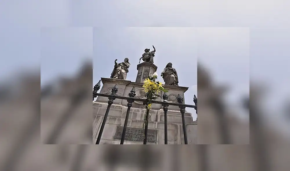 Miles de personas peregrinaron al cementerio Presbítero Maestro [FOTOS]