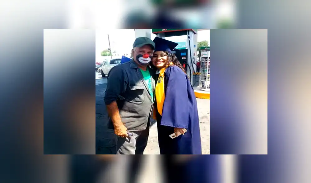 Un video muestra como el famoso payasito mexicano Raymundin es sorprendido por su hija recién graduada. Un video muestra como el famoso payasito mexicano Raymundin es sorprendido por su hija recién graduada.