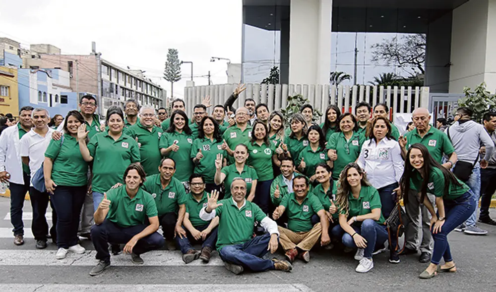 El Partido Popular Cristiano y Todos por el Perú fueron las únicas agrupaciones que ayer presentaron la relación de sus postulantes al Congreso ante el JEE en Lima. (Foto: Jhon Reyes)