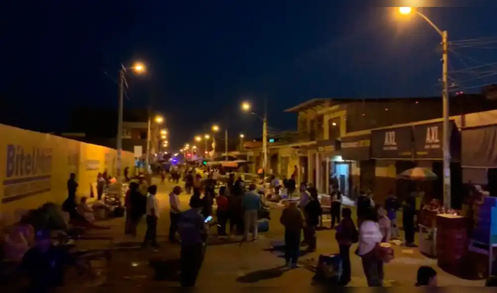 Comuna ordena a los ambulantes por navidad.