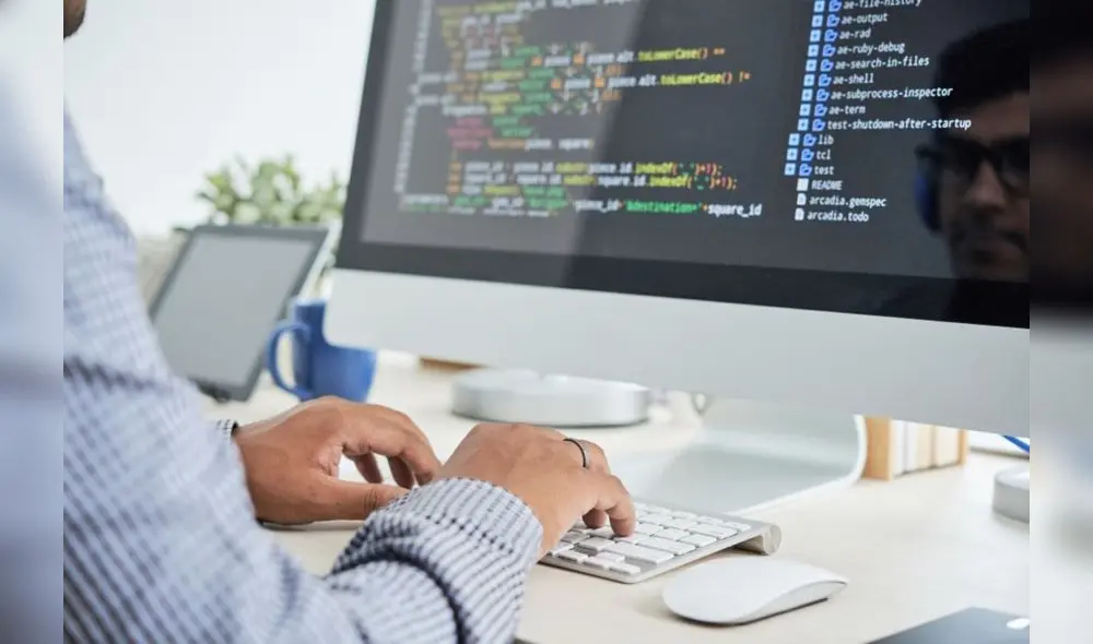 En Perú 7 de cada 10 empresas se mantienen encaminadas en su proceso de transformación digital En Perú 7 de cada 10 empresas se mantienen encaminadas en su proceso de transformación digital