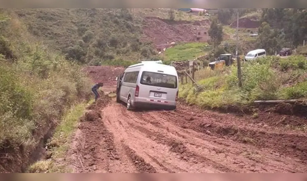 Cusco: Postergan inicio de clases en colegio La Salle por lodazal en vías de acceso [FOTOS y VIDEO]