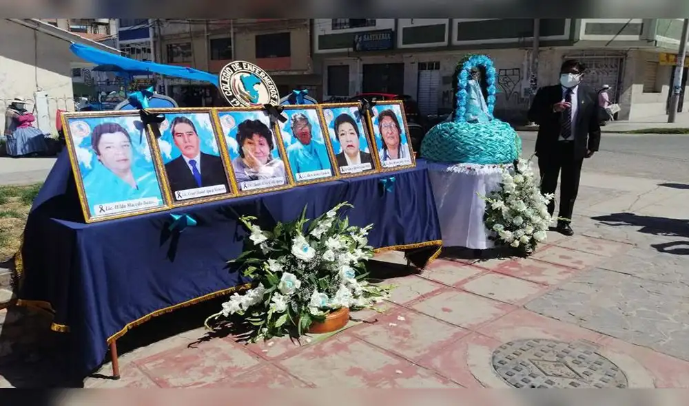 Municipio inauguró una galería con sus fotografías en la sede del Colegio de Enfermeros. Foto: Municipalidad de Puno. Municipio inauguró una galería con sus fotografías en la sede del Colegio de Enfermeros. Foto: Municipalidad de Puno.