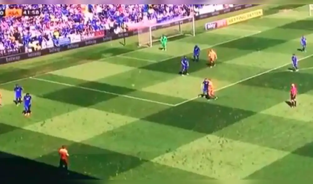 YouTube: El saque de banda más surrealista de la historia [VIDEO]