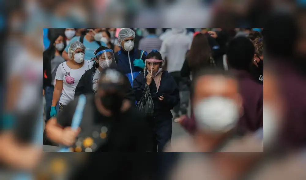 Una disposición gubernamental para frenar los casos de COVID-19 será la obligatoriedad de los protectores faciales. (Foto: Antonio Melgarejo / La República)