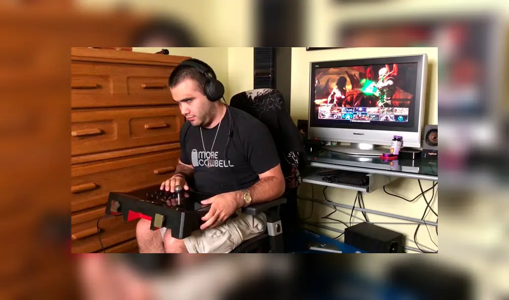 SlightlessSenshi, el jugador profesional ciego de Mortal Kombat. SlightlessSenshi, el jugador profesional ciego de Mortal Kombat.