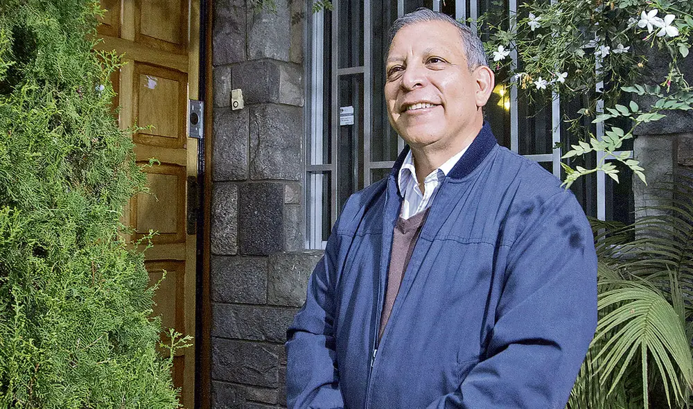 Reglas. Marco Arana señala que el tema de fondo es el respeto a los estatutos del partido. Foto: Jorge Cerdán/La República