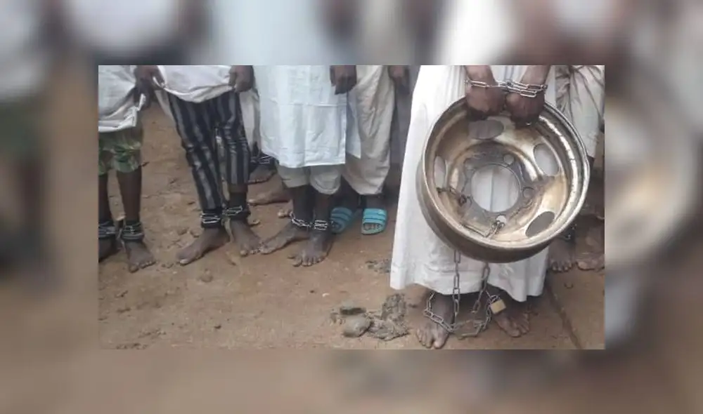 Los niños se encontraban encadenados y con signos de haber sido torturados. Foto: BBC Los niños se encontraban encadenados y con signos de haber sido torturados. Foto: BBC