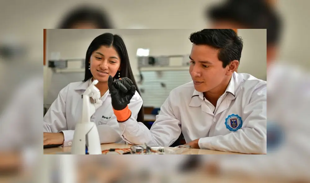 Piura: jóvenes inventan instrumento orientado al lenguaje de señas