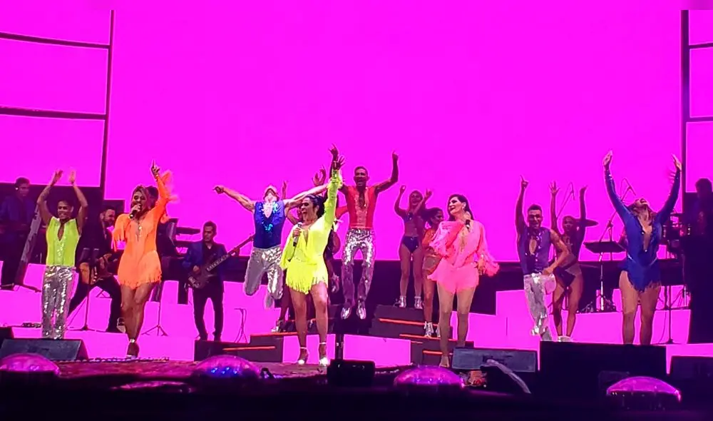 El reencuentro de Agua Bella por el concierto de aniversario de Maricarmen Marín [VIDEO]