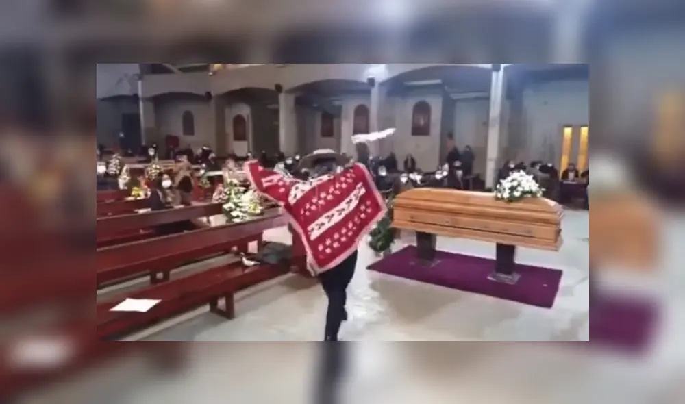 Desliza hacia la izquierda para ver más del video viral. Fotocaptura: YouTube