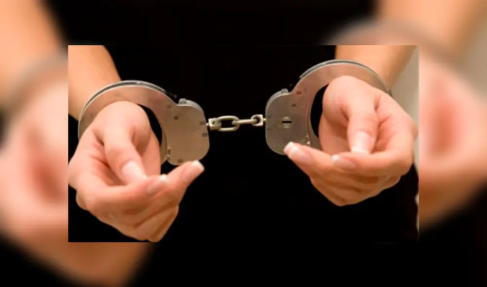 Madre intenta ahogar a su hijo en la bañera y sus gritos le salvan la vida Madre intenta ahogar a su hijo en la bañera y sus gritos le salvan la vida