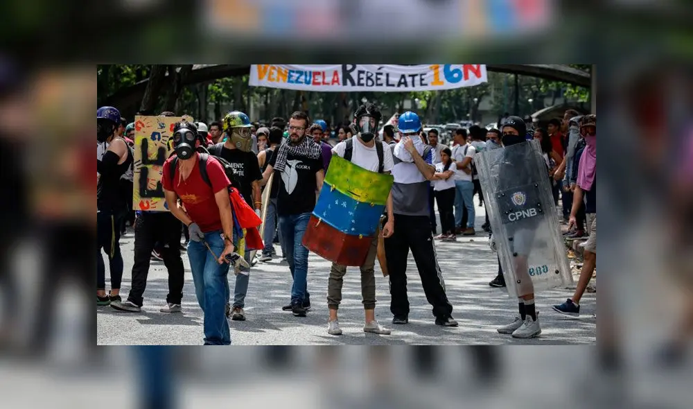 Venezuela marcha junto a Juan Guaidó este 16 de noviembre. Foto: EFE. Venezuela marcha junto a Juan Guaidó este 16 de noviembre. Foto: EFE.