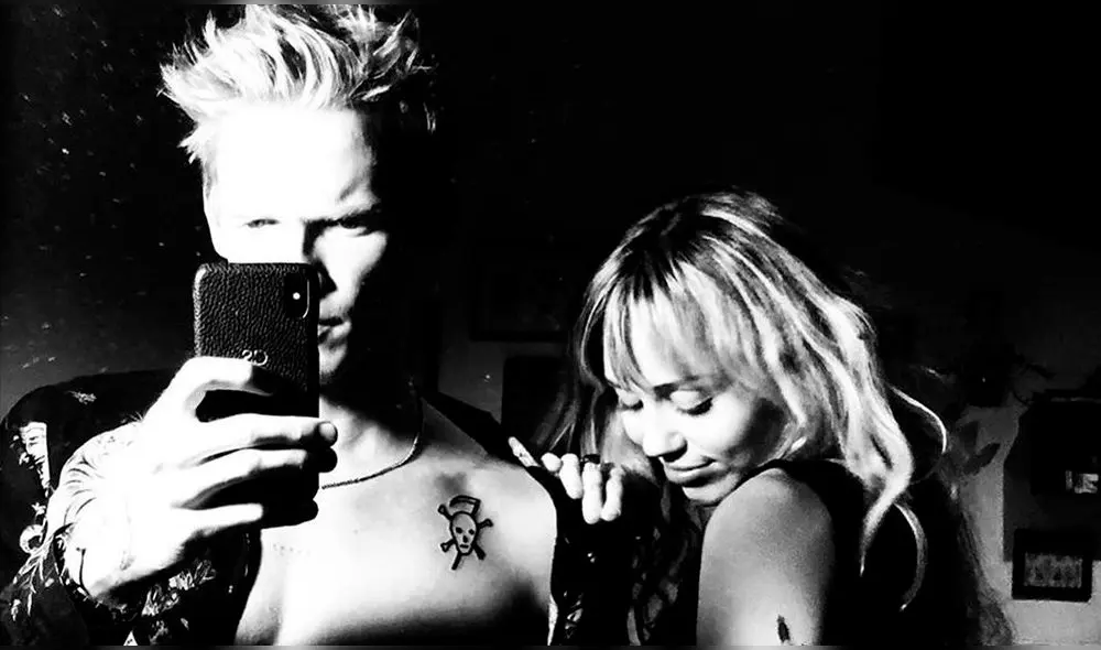 Miley Cyrus causa controversia con polémicas fotos en redes sociales