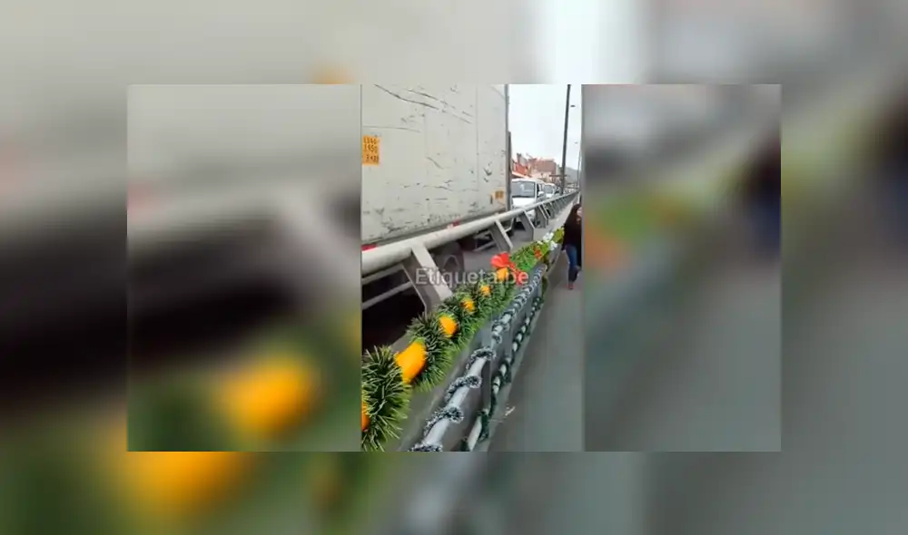 Facebook viral: venezolanos decoran transitado puente de Lima con arreglos navideños Facebook viral: venezolanos decoran transitado puente de Lima con arreglos navideños