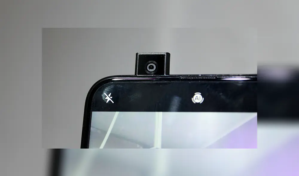 La cámara pop-up de 16 megapíxeles. | Foto: La República