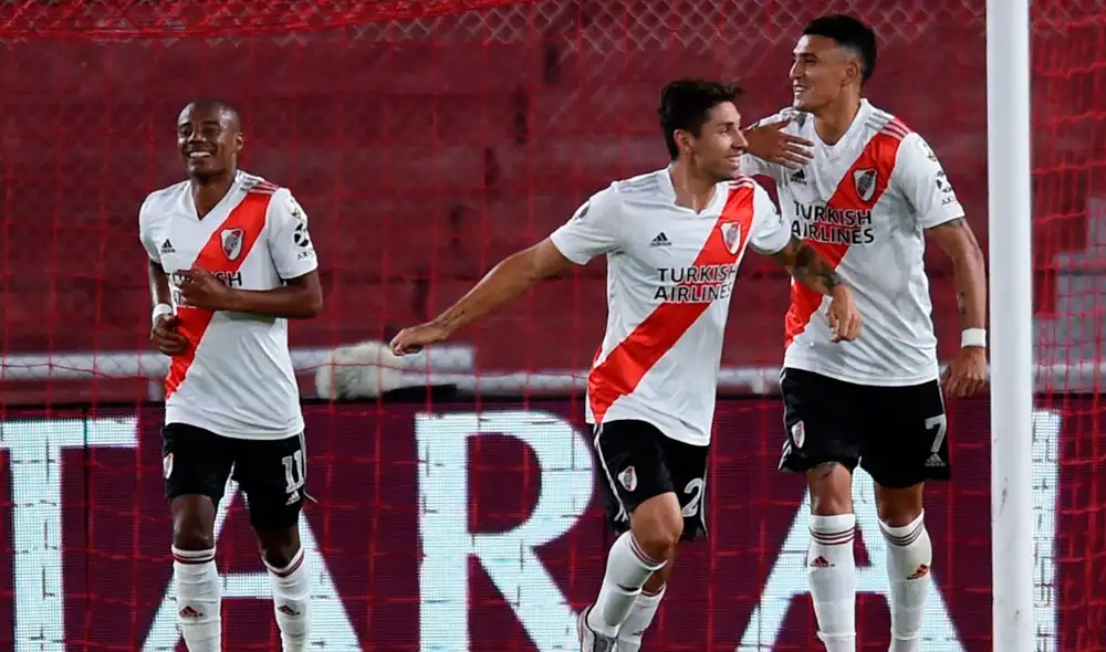 River Plate y Argentinos Juniors juegan este domingo por el grupo A de la Copa Diego Maradona. Foto: EFE