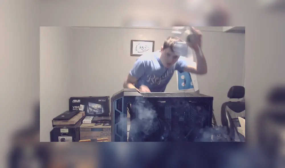 Sin embargo, grande fue su sorpresa al apretar el botón de encendido por primera vez. Sin embargo, grande fue su sorpresa al apretar el botón de encendido por primera vez.