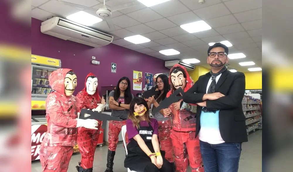 Tambo ofrece descuentos a clientes disfrazados [Fotos]