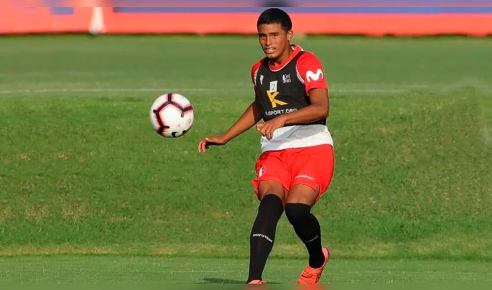 Alianza Lima: la historia detrás de la foto viral entre Pablo Bengoechea y Kluivert Aguilar Alianza Lima: la historia detrás de la foto viral entre Pablo Bengoechea y Kluivert Aguilar