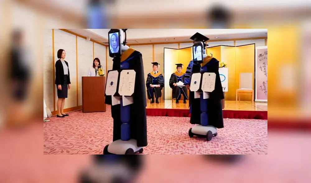 Graduación durante pandemia: estudiantes en Japón reciben diploma de forma virtual [VIDEO]