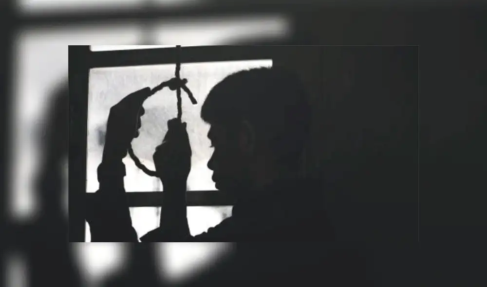 Centro de Lima: Sujeto intenta suicidarse y serenos evitan tragedia [VIDEO]