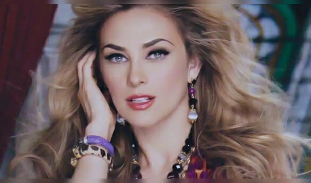 Aracely Arámbula presume los resultados del gym en atrevida lencería [VIDEO]