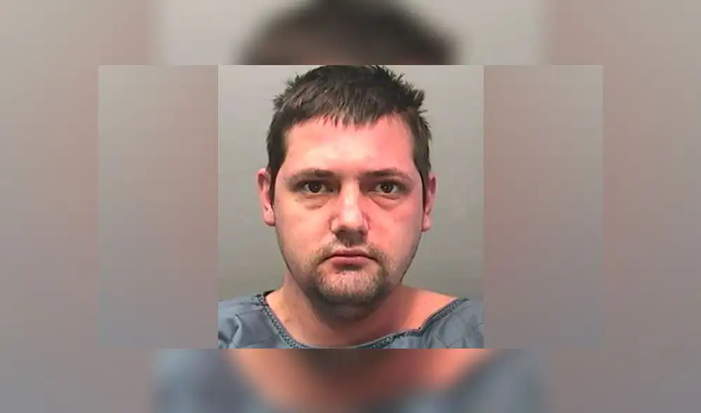 Mark Gilliams presentaba una sentencia suspendida por un ataque previo a su esposa, pero ella pensó que él había cambiado y lo perdonó.