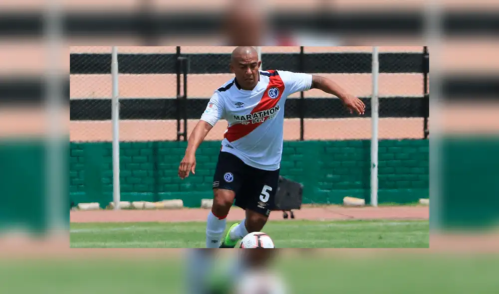 Egidio Arévalo Ríos pone ultimátum a Municipal tras eliminación en la Copa Sudamericana