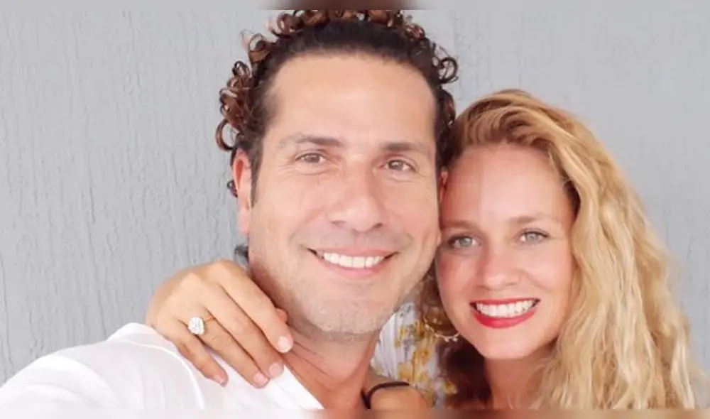 La inesperada reacción de la esposa de Gregorio Pernía luego de ver cómo toca a otra mujer La inesperada reacción de la esposa de Gregorio Pernía luego de ver cómo toca a otra mujer