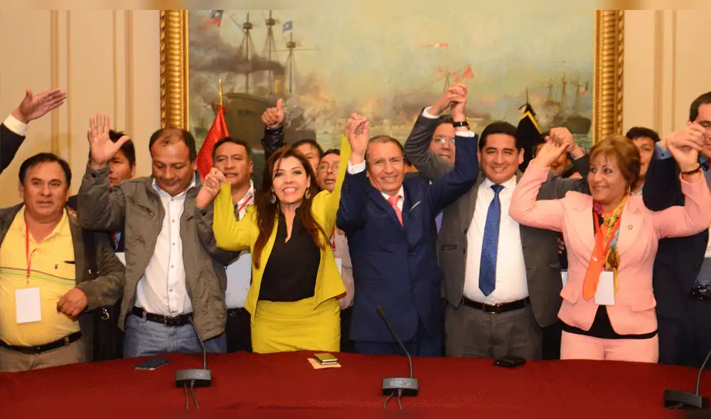 Pese a prohibición, alcaldes quieren reelección en comicios del 2018