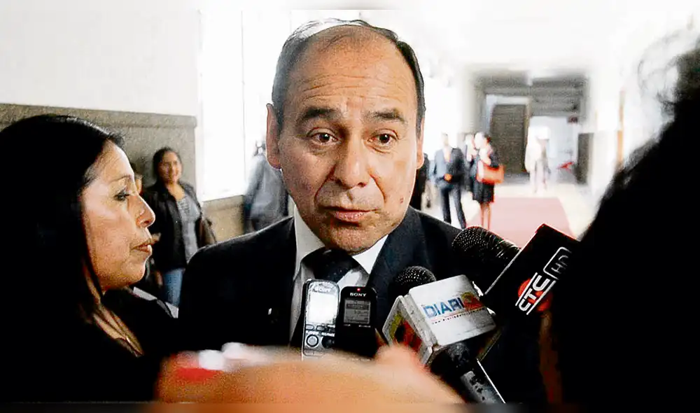 Contraloría y universidades chocan por sanción a rector