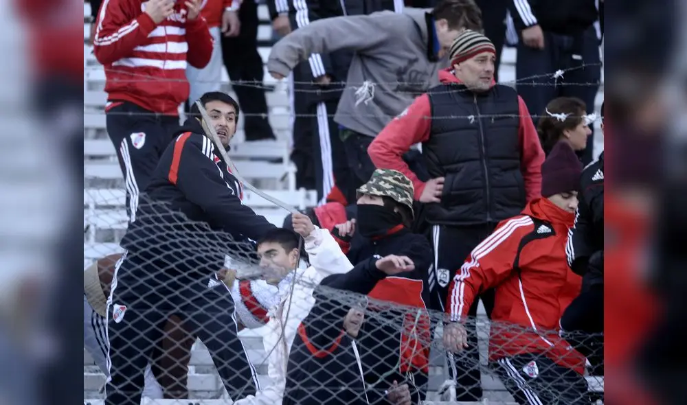 River Plate: se cumple 9 años del descenso del equipo Millonario en el estadio Monumental.