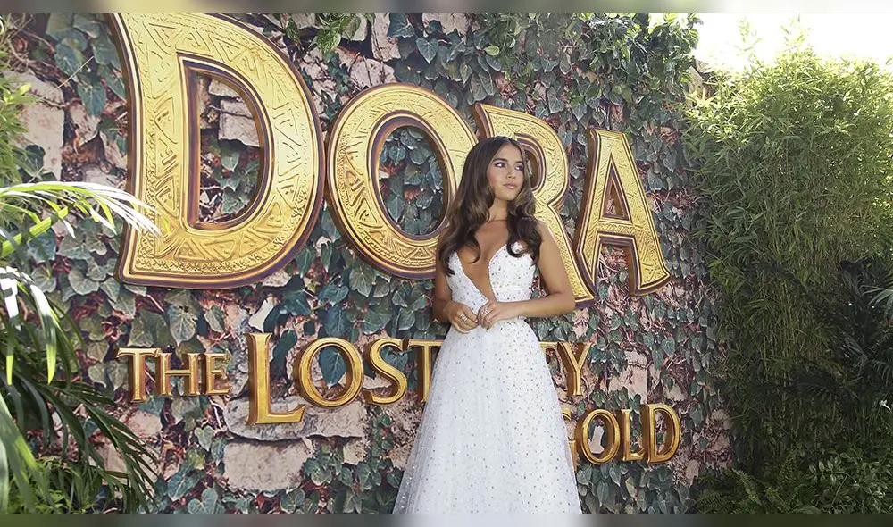Isabela Moner enamora a fans en avant premiere de “Dora y la ciudad perdida”