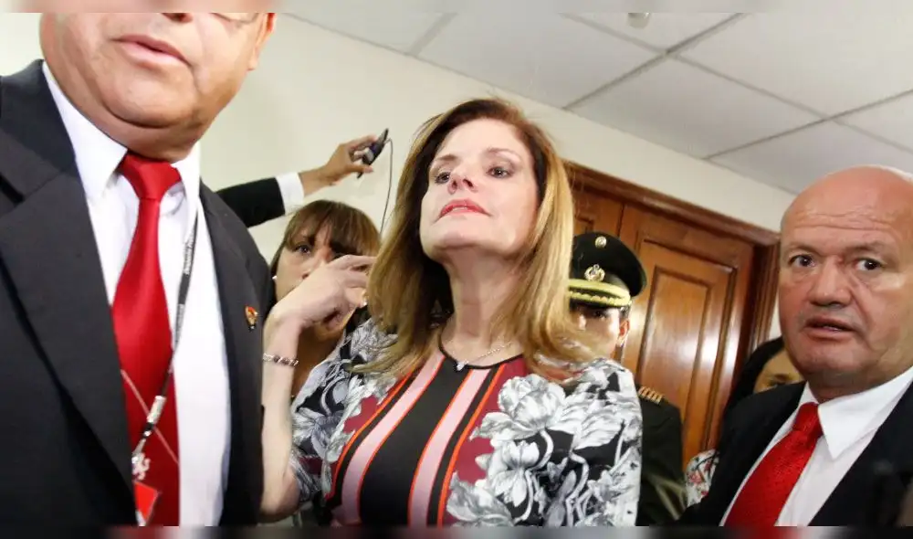 Martín Vizcarra y Mercedes Aráoz no renunciarán si PPK es vacado