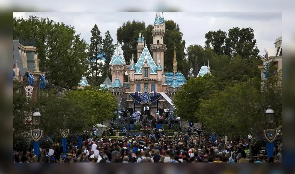 Disneyland: apagón dejó a visitantes atrapados en juegos mecánicos [VIDEO]