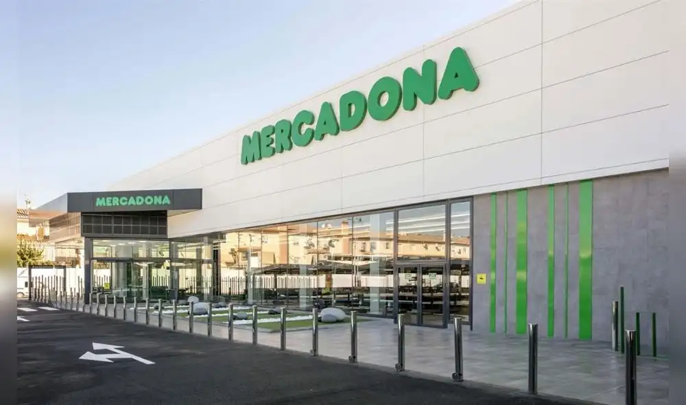 La cadena de supermercados, Mercadona, introducirá un nuevo tipo de mascarilla en los siguientes días. Foto: Internet.