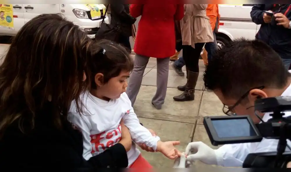 Ministero de Salud realiza campaña de información contra la anemia en niños y embarazadas Ministero de Salud realiza campaña de información contra la anemia en niños y embarazadas