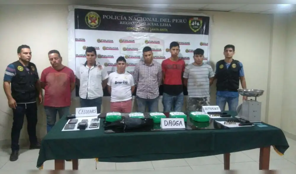 Capturan a tres policías con 9 kilos de cocaína en Santa Anita