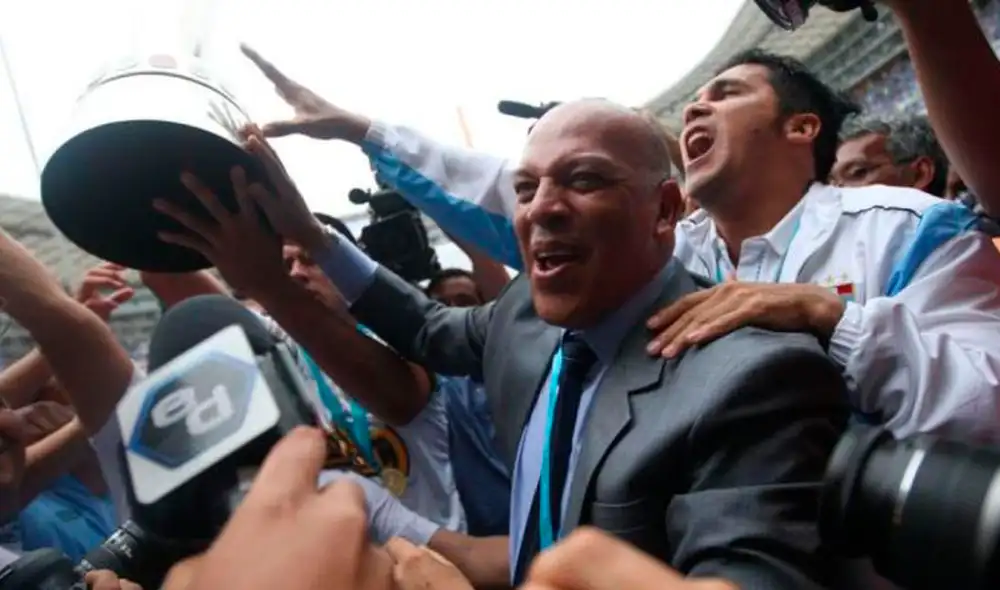 Sporting Cristal - Roberto Mosquera Sporting Cristal - Roberto Mosquera