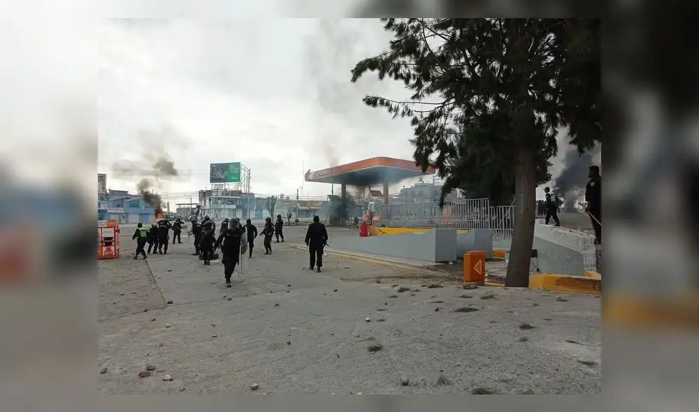 Incendio del grifo Primax en la zona de Ciudad Municipal. Foto: Incendio del grifo Primax en la zona de Ciudad Municipal. Foto: