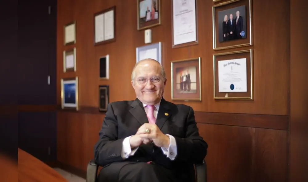 Fernando D´Alessio: “El gobierno no tiene por qué ayudar a las empresas, sino al revés” Fernando D´Alessio: “El gobierno no tiene por qué ayudar a las empresas, sino al revés”