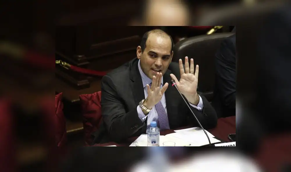 Zavala critica denuncia de la Procuraduría contra Vizcarra