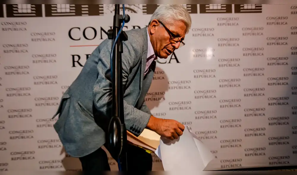 Congresista Castro cobraba diezmos a sus trabajadores, según audio revelado Congresista Castro cobraba diezmos a sus trabajadores, según audio revelado