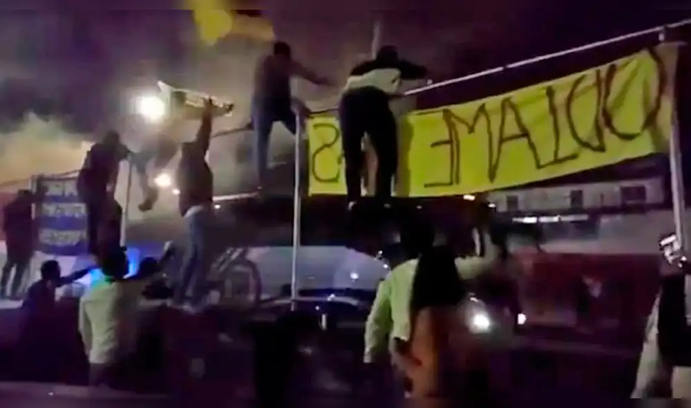 América vs Cruz Azul: bus de la 'Máquina' fue atacado por hinchas de las 'Águilas' [VIDEO]